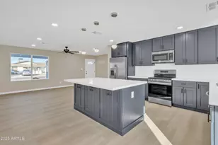 7607 N 42nd Ln, Phoenix, AZ 85051 - Photo 12