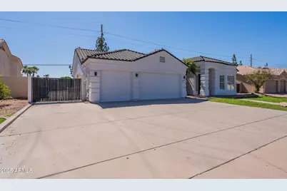 1062 N Robin, Mesa, AZ 85213 - Photo 1