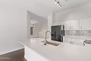 2250 E Deer Valley Rd, Phoenix, AZ 85024 - Photo 16