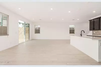 2482 W Rowel Road, Phoenix, AZ 85085 - Photo 10