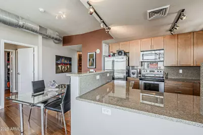 310 S 4th Street #1601, Phoenix, AZ 85004 - Photo 10