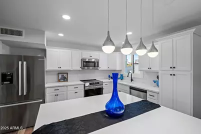 8326 E Crestwood Way, Scottsdale, AZ 85250 - Photo 18