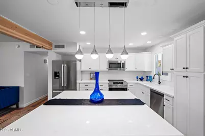 8326 E Crestwood Way, Scottsdale, AZ 85250 - Photo 20