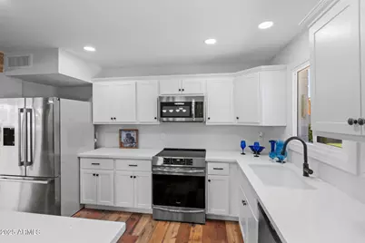 8326 E Crestwood Way, Scottsdale, AZ 85250 - Photo 22