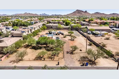 1851 E Campo Bello Drive #19, Phoenix, AZ 85022 - Photo 2