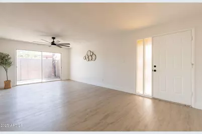 909 S Acapulco, Tempe, AZ 85281 - Photo 1