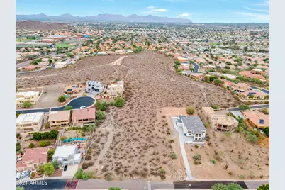 18241 N 13th Place #2, Phoenix, AZ 85022 - Photo 2