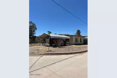 127 E Apache Street, Huachuca City, AZ 85616 - Photo 2