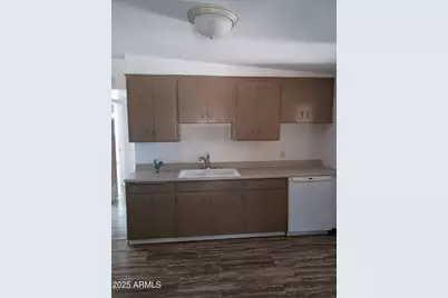 127 E Apache Street, Huachuca City, AZ 85616 - Photo 8