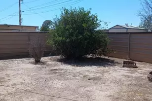 127 E Apache St, Huachuca City, AZ 85616 - Photo 26