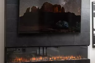 8317 E Orange Blossom Ln, Scottsdale, AZ 85250 - Photo 8