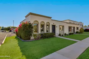 8317 E Orange Blossom Ln, Scottsdale, AZ 85250 - Photo 4