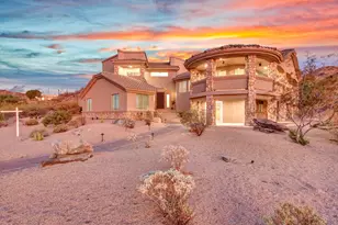 3903 E Melody Dr, Phoenix, AZ 85042 - Photo 2