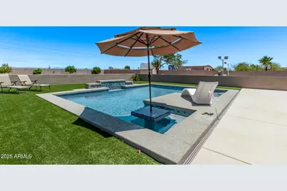 24620 W Quails Nest Lane, Wittmann, AZ 85361 - Photo 2