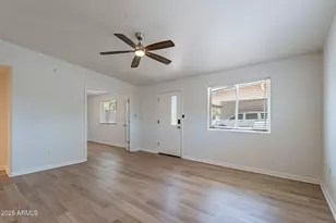 1219 E Colter St, Phoenix, AZ 85014 - Photo 10