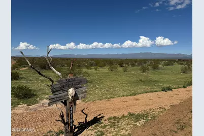 00Xx N 529th Ave Parcel 2B -- #-, Aguila, AZ 85320 - Photo 4