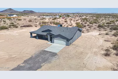 8218 S 351st Lane, Tonopah, AZ 85354 - Photo 1