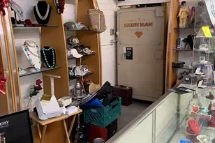 555 N Country Club Dr, Mesa, AZ 85201 - Photo 8