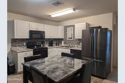 131 E Patton Avenue, Coolidge, AZ 85128 - Photo 4