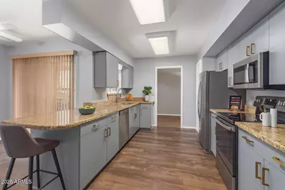 10236 N 105th Drive, Sun City, AZ 85351 - Photo 8