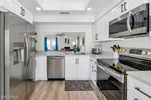 3037 E Rose Ln, Phoenix, AZ 85016 - Photo 8