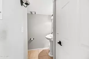 4630 N 68th St, Scottsdale, AZ 85251 - Photo 16