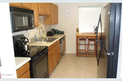 9340 N 92nd Street #112, Scottsdale, AZ 85258 - Photo 2