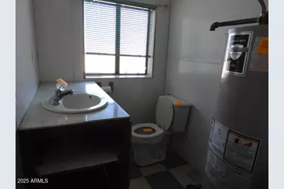 8279 E Larson Road, Hereford, AZ 85615 - Photo 20