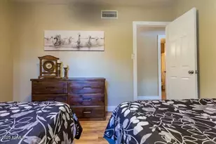 8447 E Sheridan St, Scottsdale, AZ 85257 - Photo 18