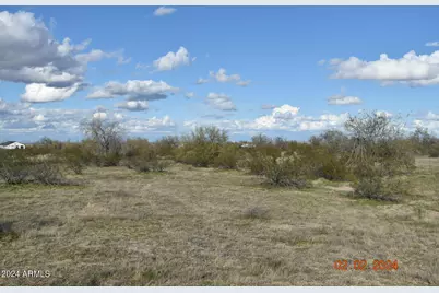 0 W Agate Road #E 1/2 Lot 101, Maricopa, AZ 85139 - Photo 6