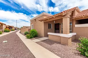 420 W Yukon Dr, Phoenix, AZ 85027 - Photo 1