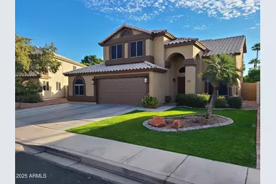 135 S Abalone Drive, Gilbert, AZ 85233 - Photo 1