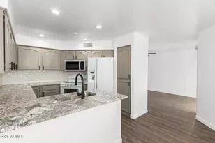 16715 E El Lago Blvd, Fountain Hills, AZ 85268 - Photo 10