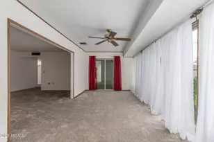 10724 W Cheryl Dr, Sun City, AZ 85351 - Photo 12