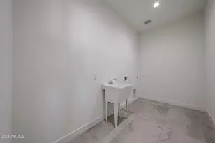 1904 E Creek Canyon Rd, Phoenix, AZ 85086 - Photo 34