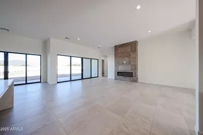 1904 E Creek Canyon Road, Phoenix, AZ 85086 - Photo 12