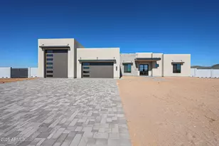 1904 E Creek Canyon Rd, Phoenix, AZ 85086 - Photo 1