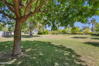 316 E Bethany Home Road, Phoenix, AZ 85012 - Photo 1