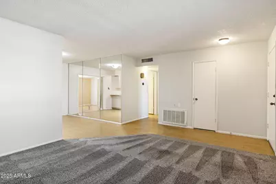 10222 N 105th Drive, Sun City, AZ 85351 - Photo 6