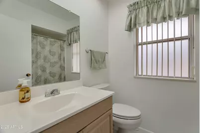 10733 W Saratoga Circle, Sun City, AZ 85351 - Photo 18