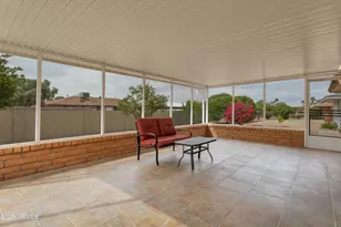 10733 W Saratoga Cir, Sun City, AZ 85351 - Photo 28