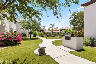 9990 N Scottsdale Rd, Paradise Valley, AZ 85253 - Photo 2