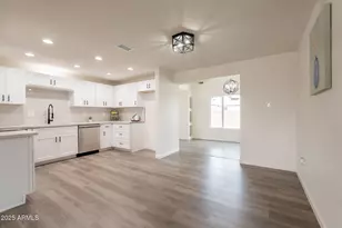 3620 E Ludlow Dr, Phoenix, AZ 85032 - Photo 8