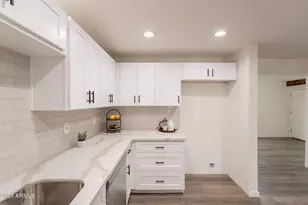 3620 E Ludlow Dr, Phoenix, AZ 85032 - Photo 18