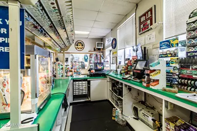 404 Navajo Boulevard, Holbrook, AZ 86025 - Photo 16