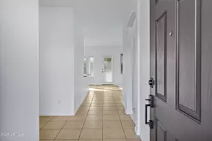 3640 E Torrey Pines Ln, Chandler, AZ 85249 - Photo 10