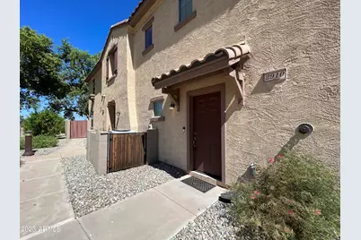 2910 E Dunbar, Phoenix, AZ 85042 - Photo 1