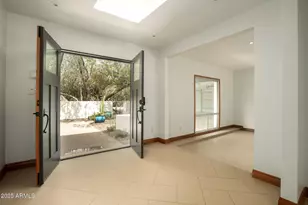 3608 N 56th St, Phoenix, AZ 85018 - Photo 2