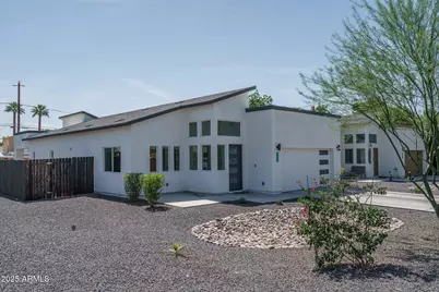 2345 N 28th Place, Phoenix, AZ 85008 - Photo 2