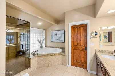 1018 N Amberwood Street, Flagstaff, AZ 86004 - Photo 44